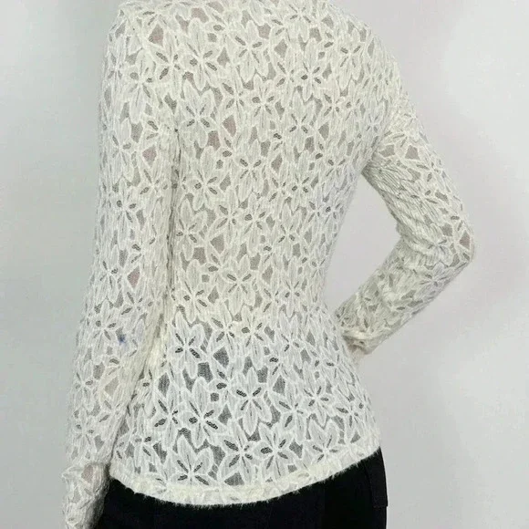 White Casual Women's Floral Patterned Stand Collar Long Sleeve Fitted Blouse - Picture 2 of 6